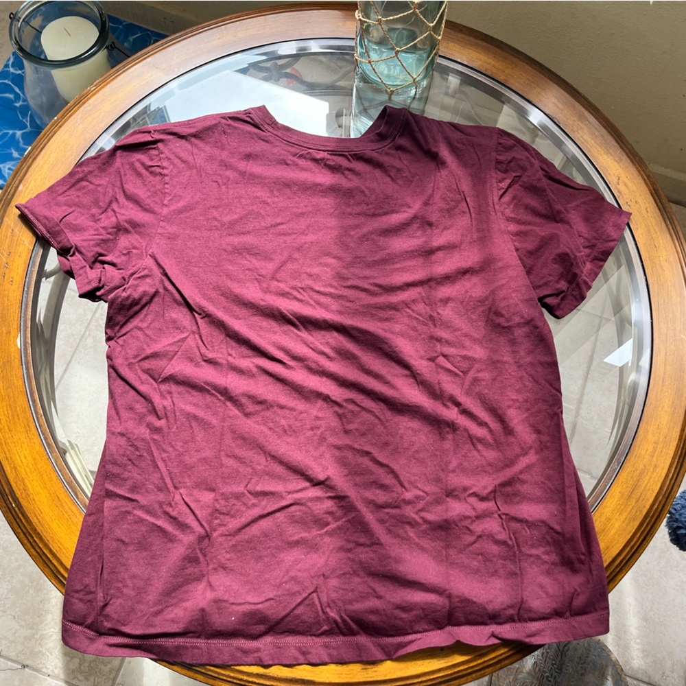 🏀Nike🏀-Mens Graphic T-Shirts - White, Purple, and Maroon size XL - Picture 6 of 10